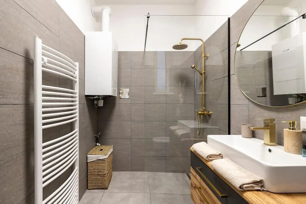 City Design Apartment Vienna 0*,